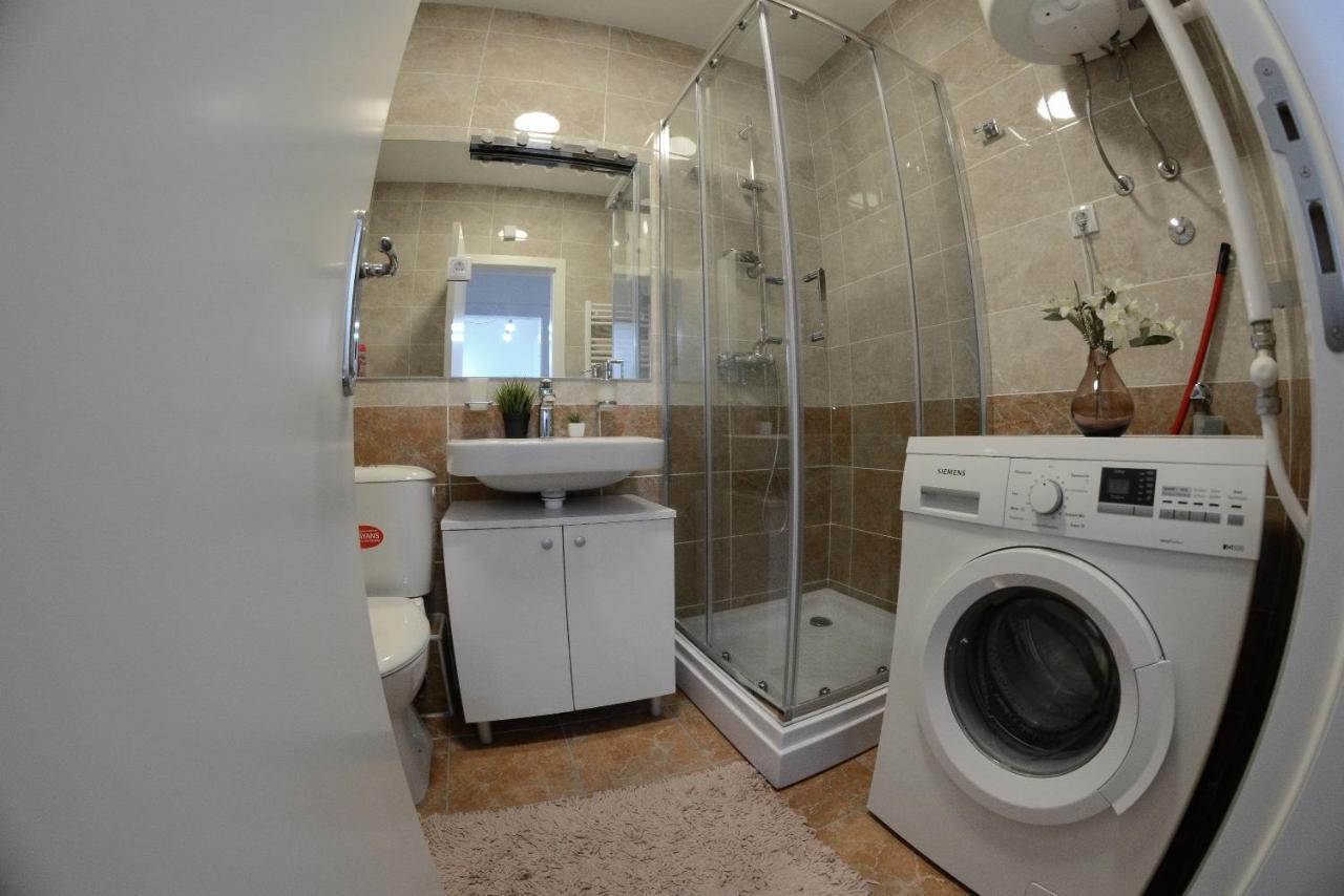 Apartment Dobraya Grey Novi Sad Exterior foto