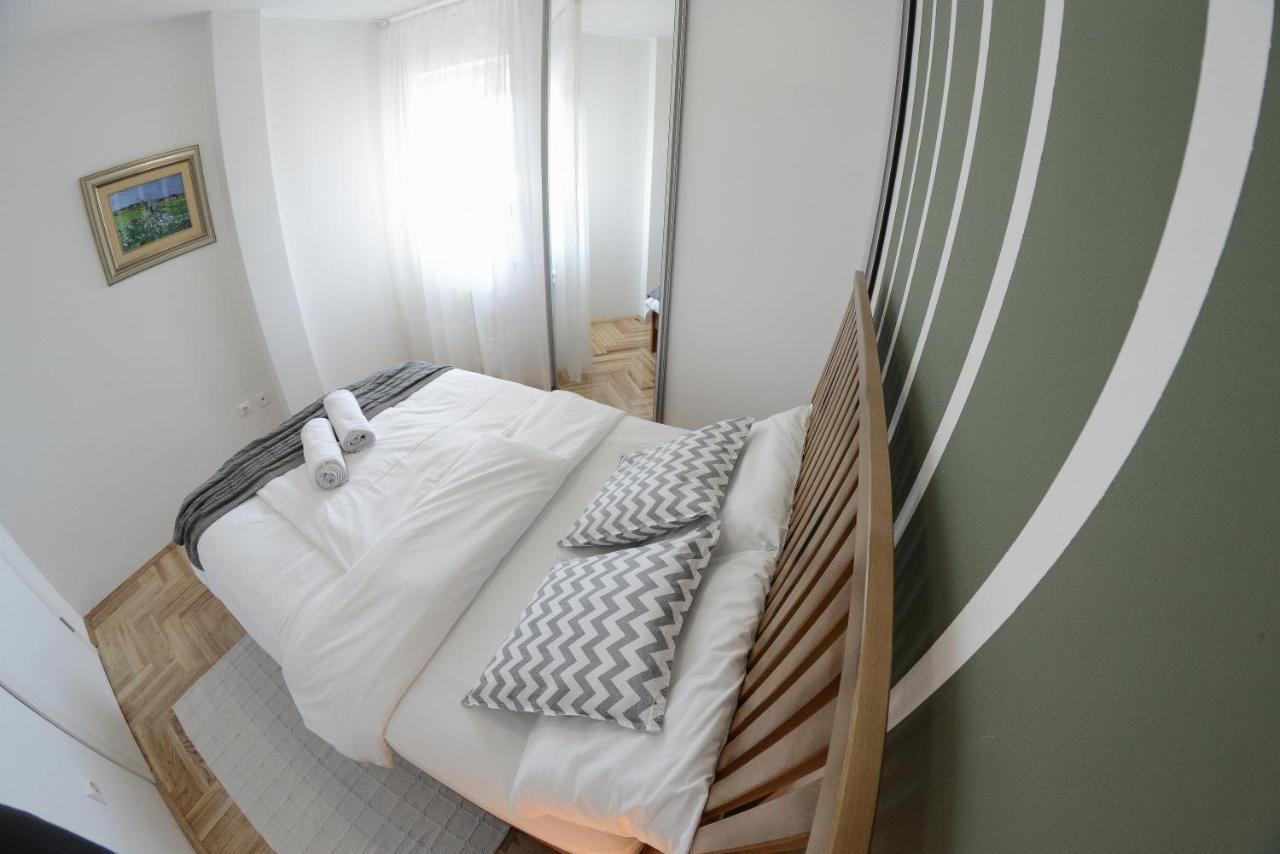 Apartment Dobraya Grey Novi Sad Exterior foto