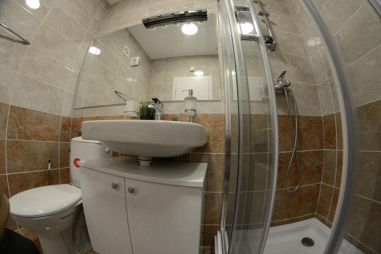 Apartment Dobraya Grey Novi Sad Exterior foto